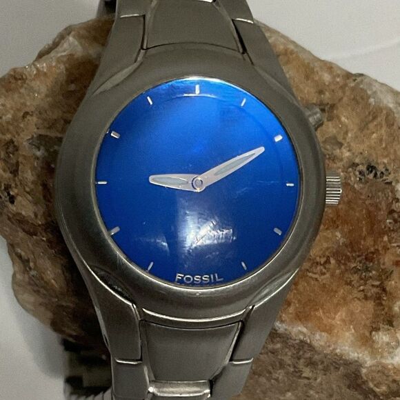 Fossil Big Tic JR-8096 Blue Quartz Watch Y2K - Picture 1 of 8